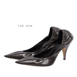 THE ROW Liisa Pointed Toe Pump - Laquer Brown 38